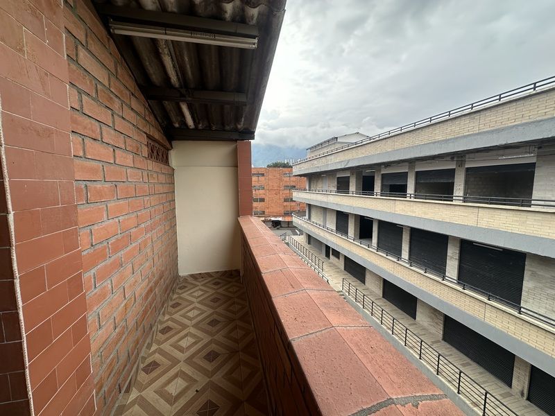 Bodega en arriendo ubicada en Bello, sector Plaza de Bello - 12