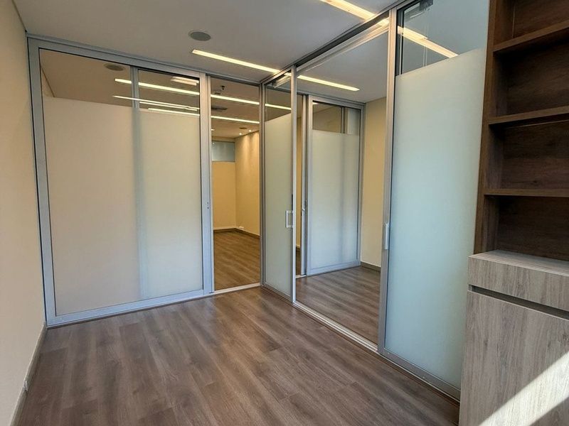 Oficina en arriendo ubicada en Medellín, sector Milla de Oro - 3