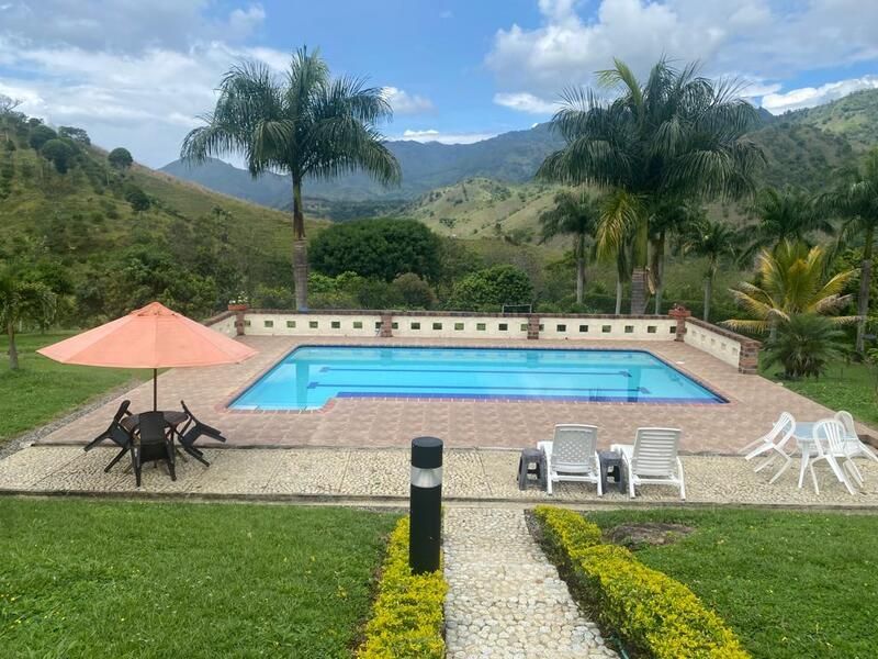 Finca en venta ubicada en Hispania, sector Sevilla - 18