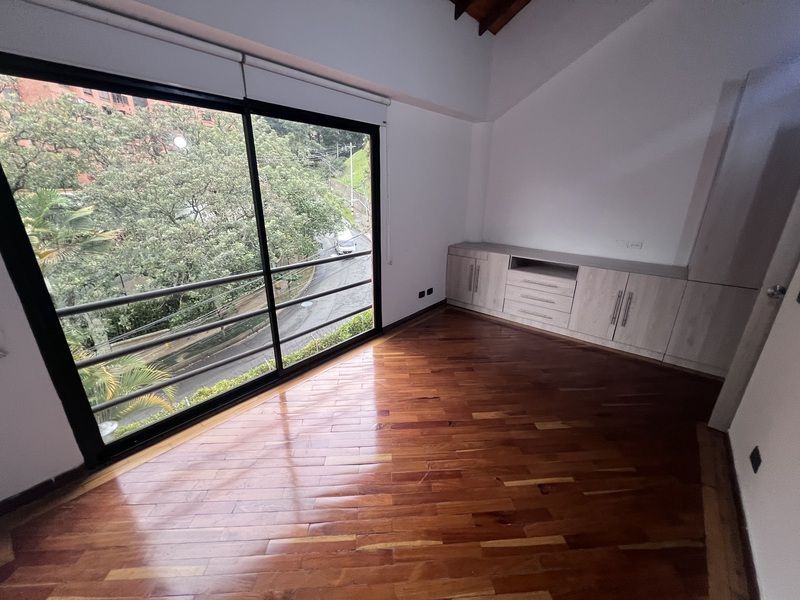 Casa en arriendo ubicada en Medellín, sector La Calera - 6