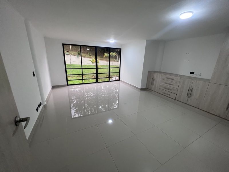 Casa en arriendo ubicada en Medellín, sector La Calera - 8