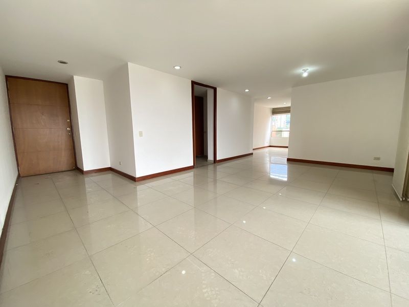 Apartamento en arriendo ubicado en Medellín, sector Los Parra - 2