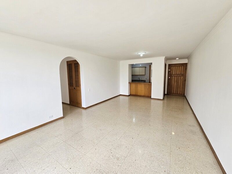 Apartamento en arriendo ubicado en Medellín, sector Aguacatala - 2