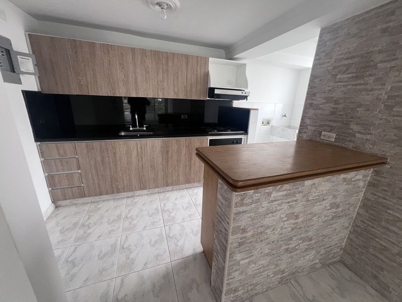 Apartamento en arriendo ubicado en Medellín, sector Altos del Poblado - 4