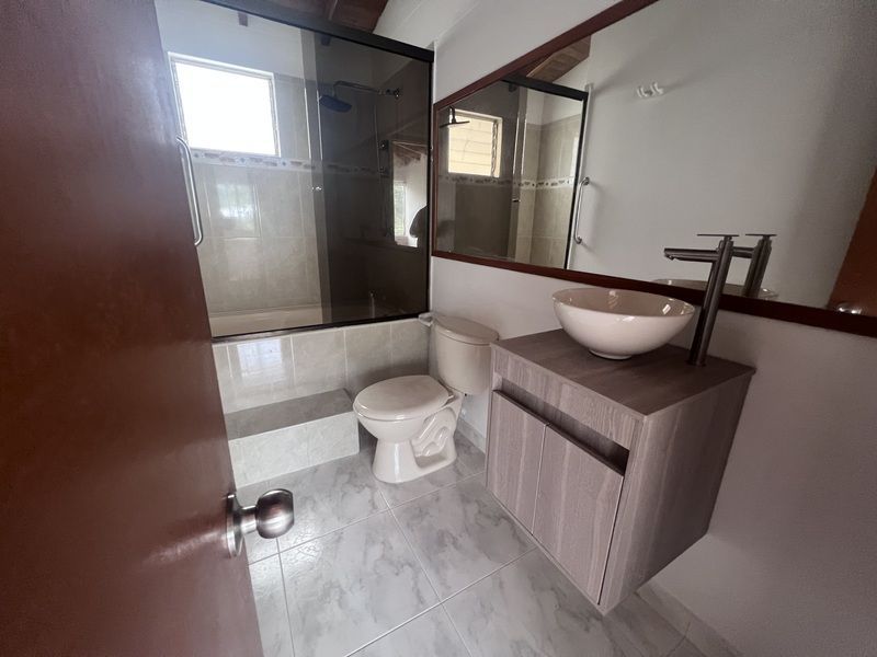 Apartamento en arriendo ubicado en Medellín, sector Altos del Poblado - 18