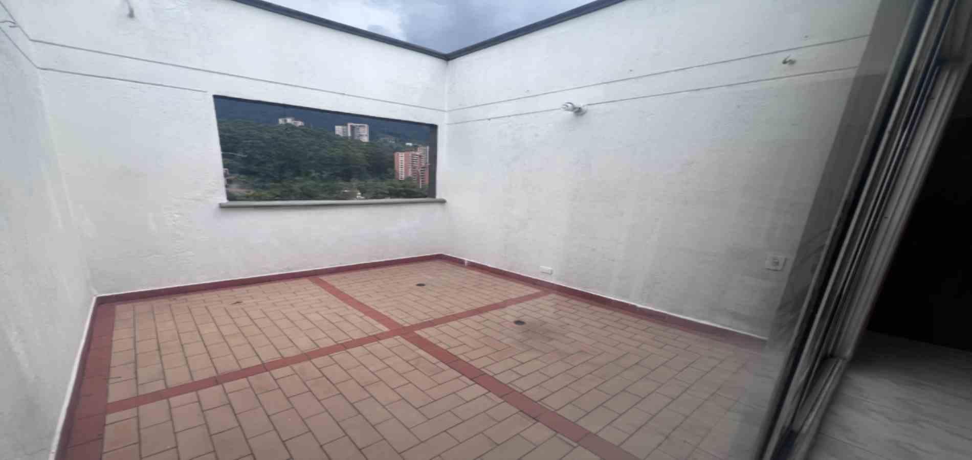 Apartamento en arriendo ubicado en Medellín, sector Altos del Poblado - 19