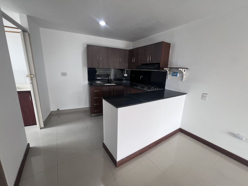 Apartamento en arriendo ubicado en Medellín, sector Loma del Indio - 3