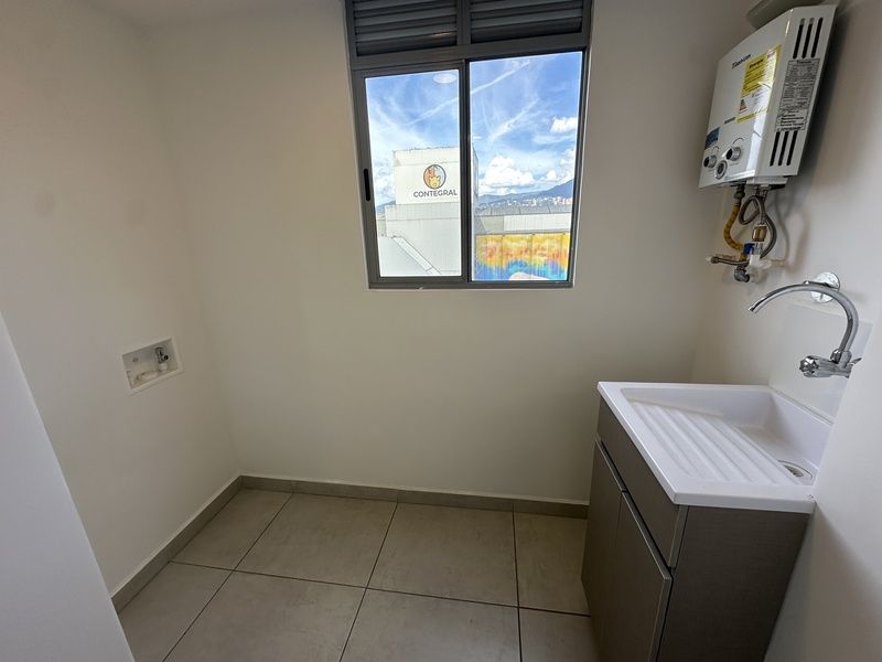 Apartamento en arriendo ubicado en Envigado, sector Jardines - 16