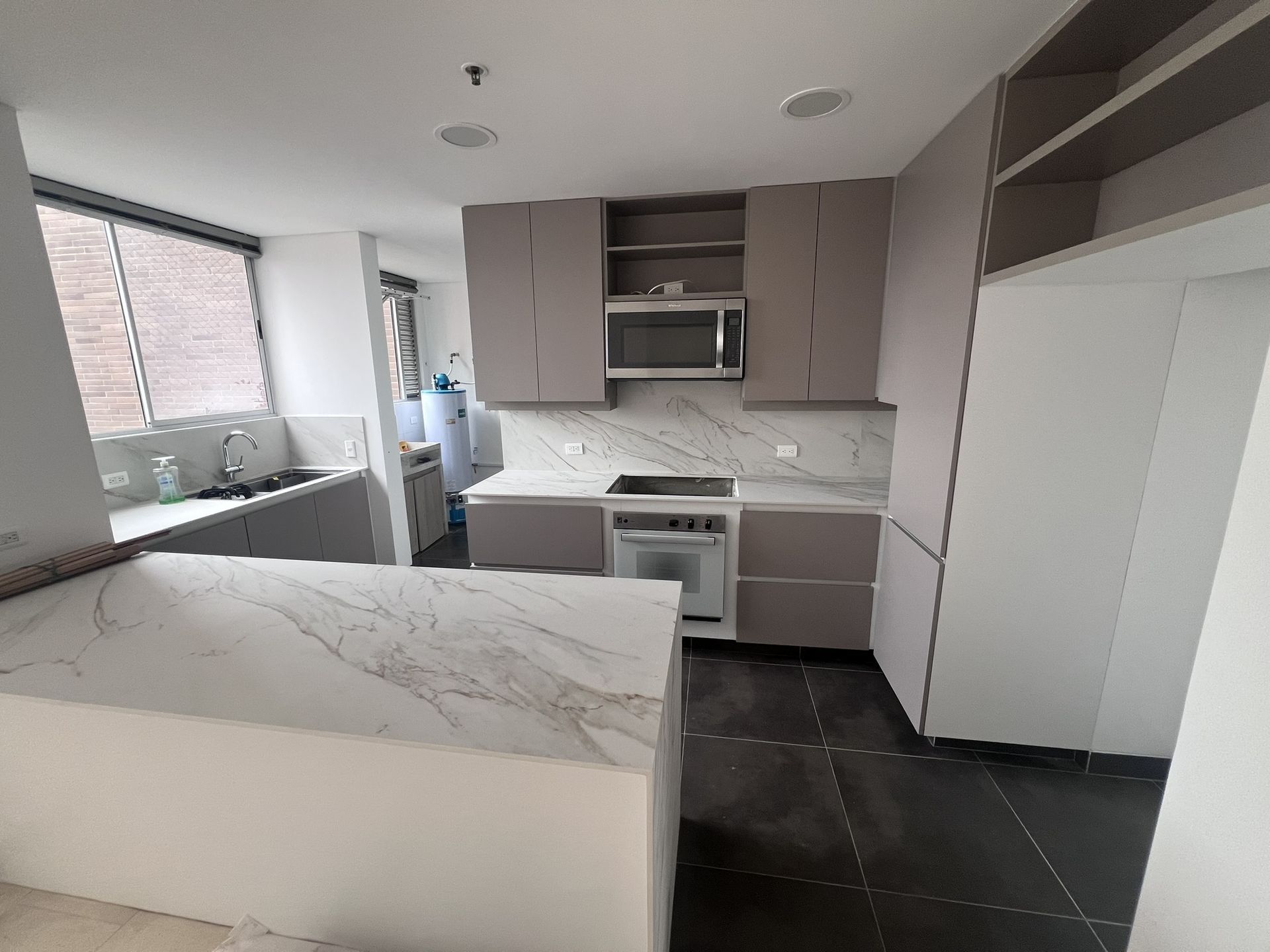 Apartamento en arriendo ubicado en Medellín, sector El Tesoro - 3