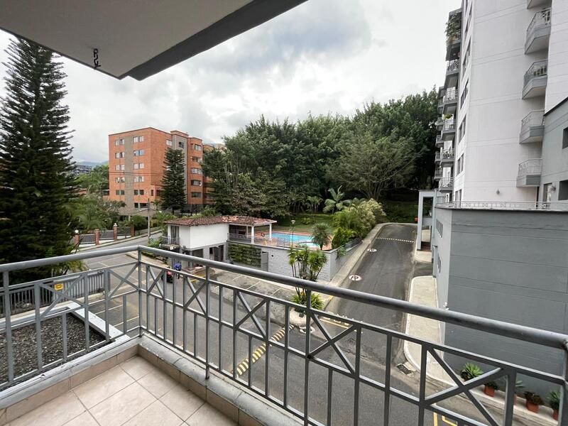 Apartamento en venta ubicado en Medellín, sector La Visitacion - 12
