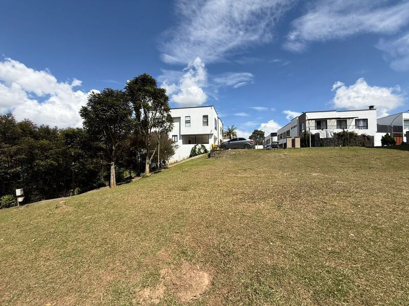 Lote en venta ubicado en Rionegro, sector Llanogrande - 2