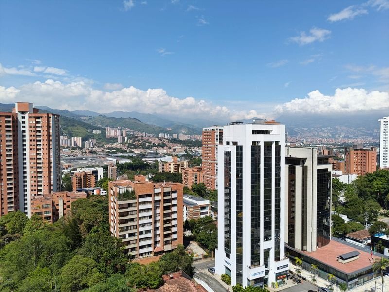 Oficina en arriendo ubicada en Medellín, sector El Campestre - 9