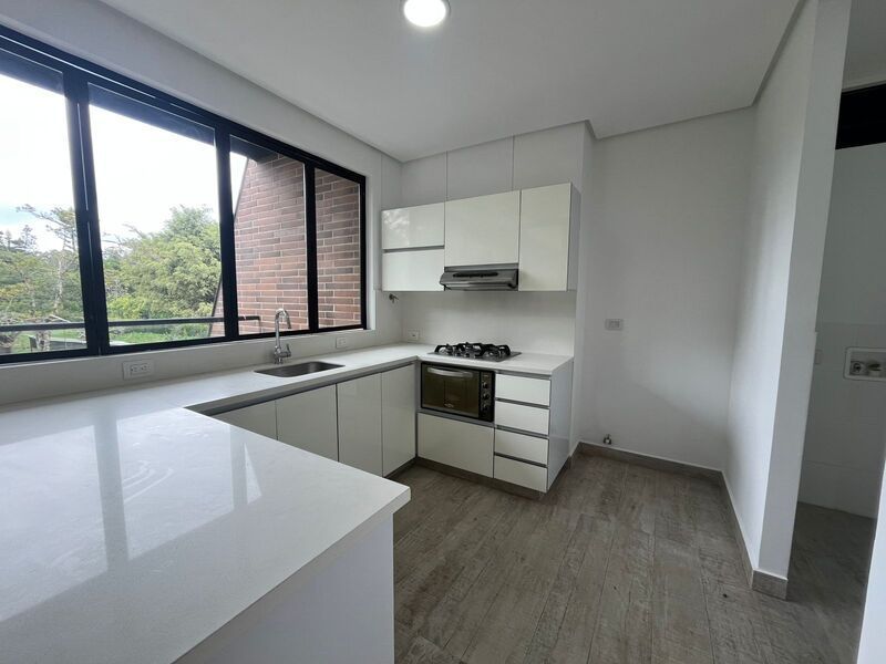 Apartamento en arriendo ubicado en Rionegro, sector Llanogrande - 4