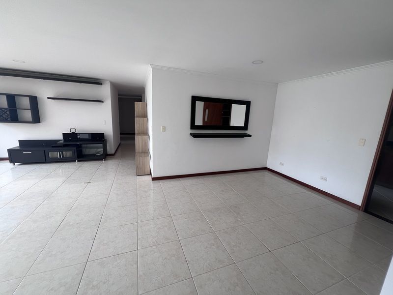 Apartamento en arriendo ubicado en Medellín, sector La Visitacion - 2