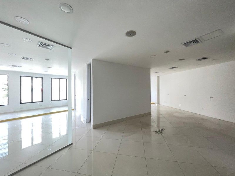 OFICINA EN ARRIENDO UBICADA EN MEDELLIN SECTOR POBLADO - 6