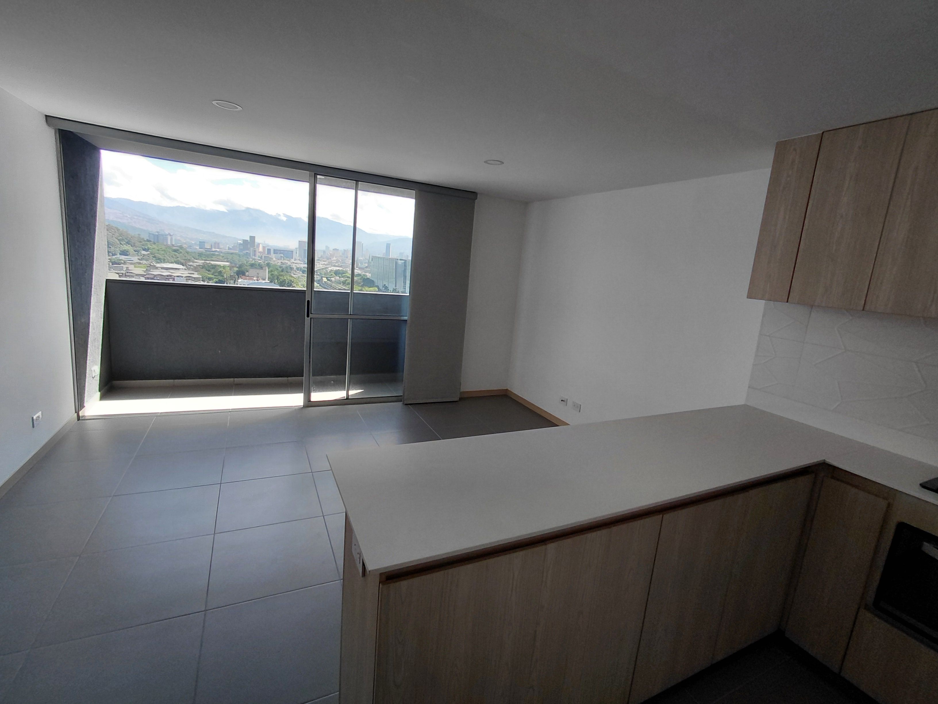 APARTAMENTO EN ARRIENDO UBICADO EN MEDELLIN SECTOR GUAYABAL - 2