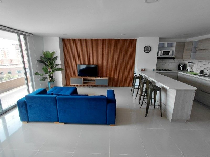 APARTAMENTO EN ARRIENDO EN MEDELLIN EN EL SECTOR LAURELES - 2