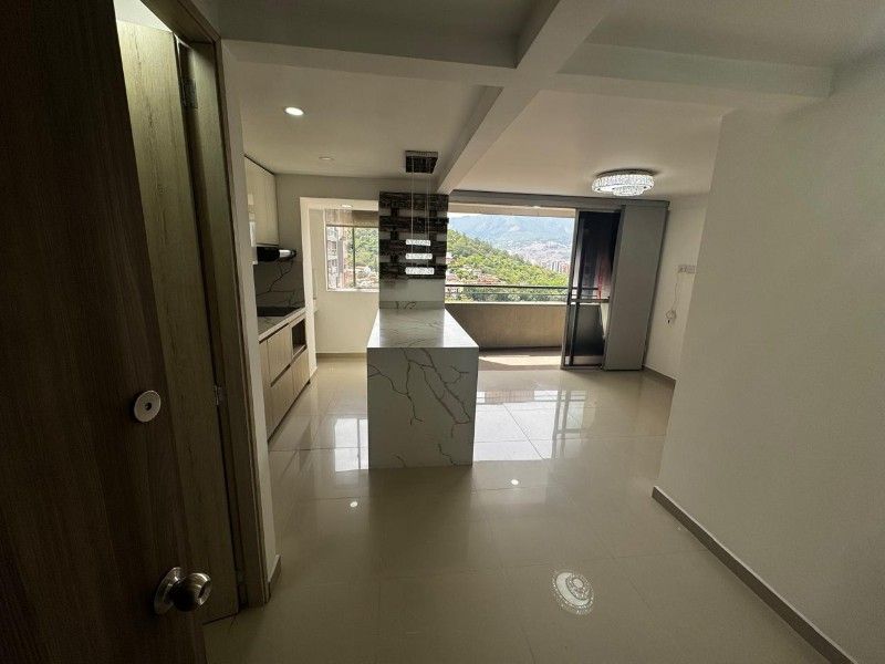 APARTAMENTO EN ARRIENDO UBICADO EN MEDELLIN SECTOR LOS COLORES - 2