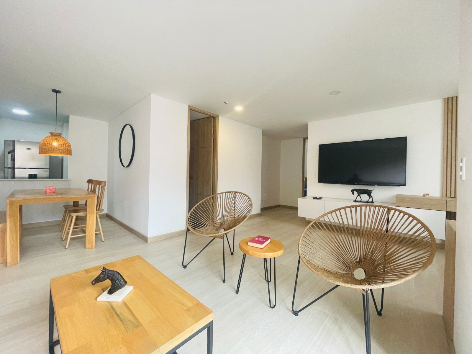APARTAMENTO EN VENTA UBICADO EN ENVIGADO SECTOR CAMINO VERDE - 2
