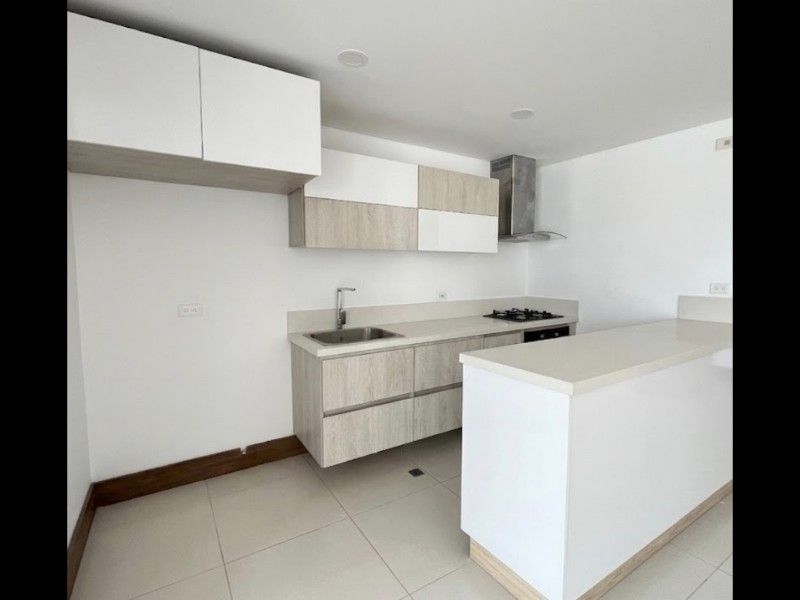 APARTAMENTO EN ARRIENDO UBICADO EN SABANETA SECTOR LAS LOMITAS - 2