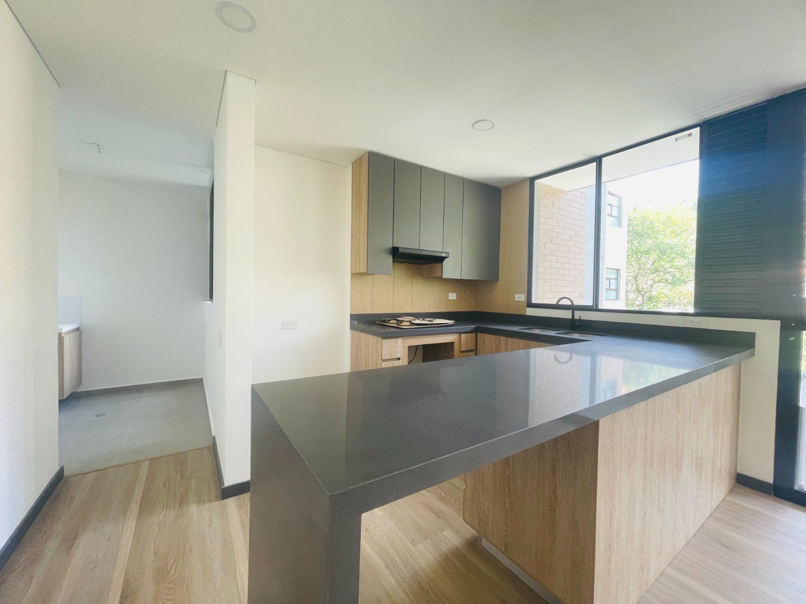 APARTAMENTO EN VENTA UBICADO EN ENVIGADO SECTOR LOMA LAS BRUJAS - 2