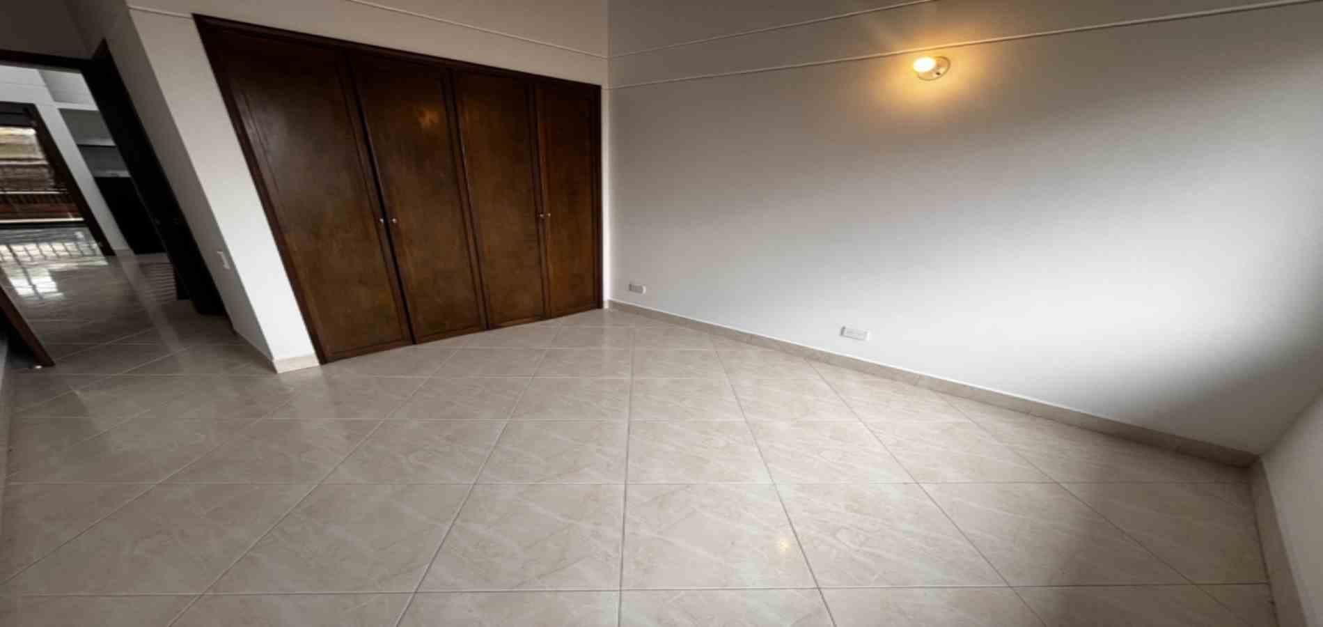 Casa en arriendo ubicada en Envigado, sector Loma de los Benedictinos - 4