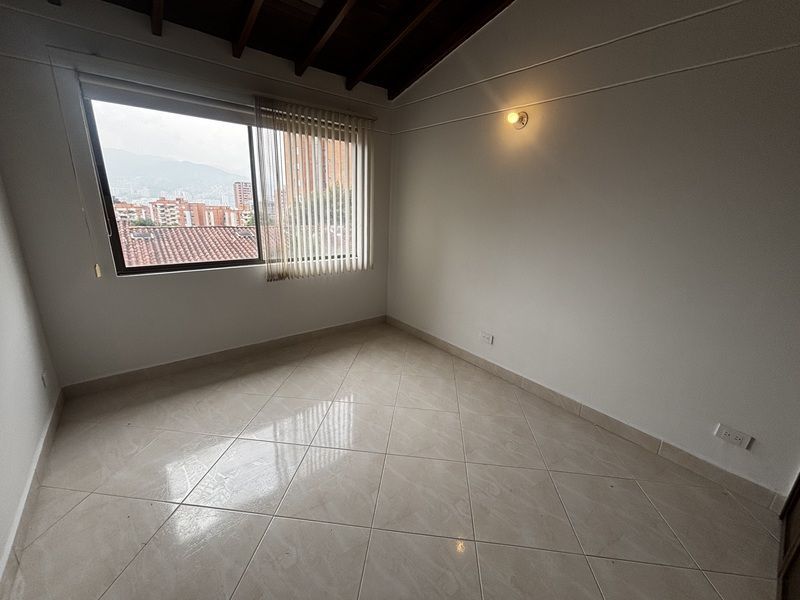 Casa en arriendo ubicada en Envigado, sector Loma de los Benedictinos - 8