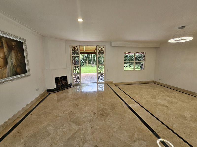 Casa en arriendo ubicada en Medellín, sector El Tesoro - 2
