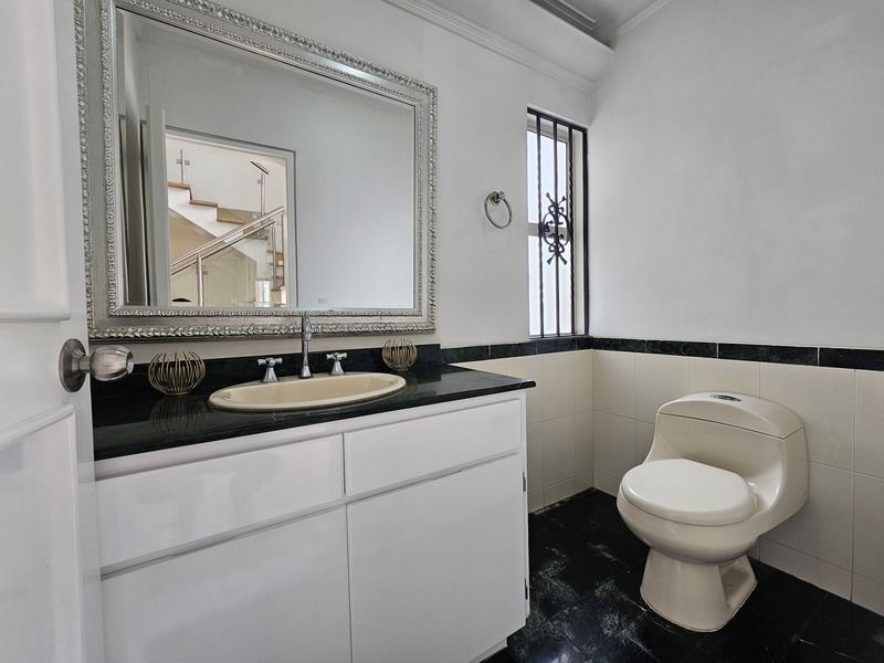 Casa en arriendo ubicada en Medellín, sector El Tesoro - 19