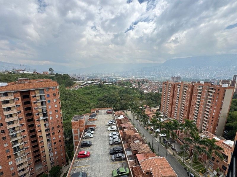 Apartamento en venta ubicado en Medellín, sector Rodeo Alto - 9