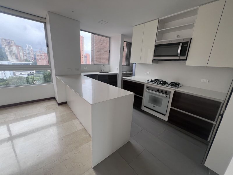 Apartamento en arriendo ubicado en Medellín, sector El Tesoro - 3