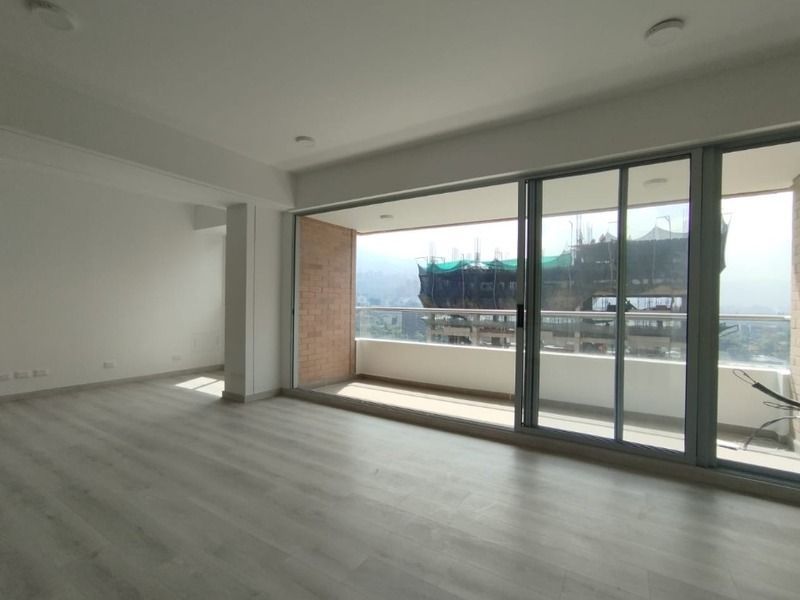 Apartamento en arriendo ubicado en Medellín, sector Ciudad del Río - 2