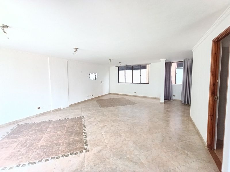 Casa en arriendo ubicada en Sabaneta, sector Aves María - 4