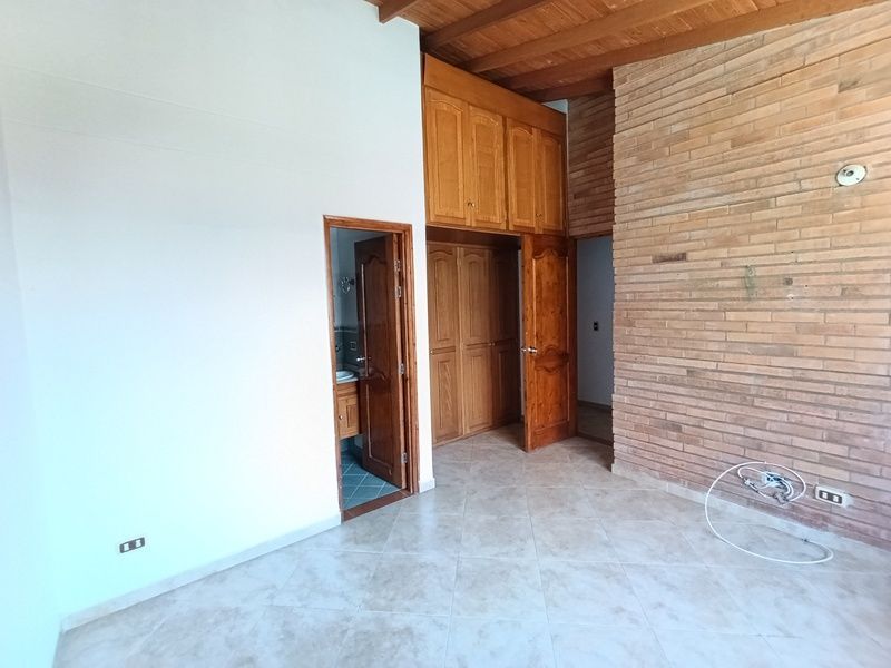 Casa en arriendo ubicada en Sabaneta, sector Aves María - 10