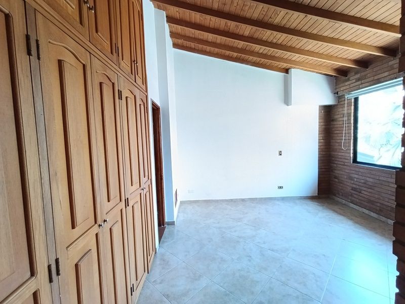 Casa en arriendo ubicada en Sabaneta, sector Aves María - 12