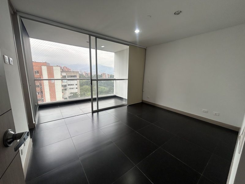 Apartamento en arriendo ubicado en Medellín, sector Los Balsos - 4