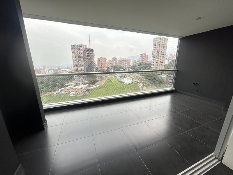 Apartamento en arriendo ubicado en Medellín, sector Los Balsos - 12