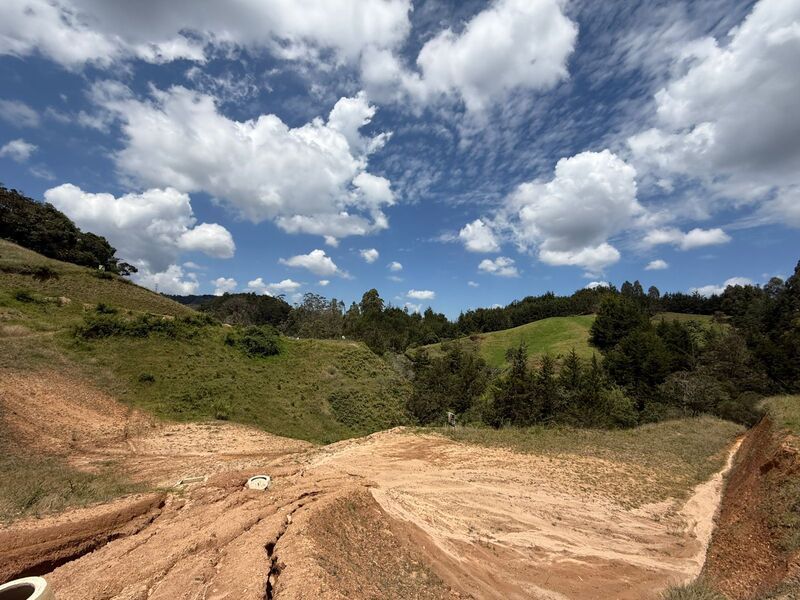 Lote en venta ubicado en La Ceja, sector Pantanillo - 2