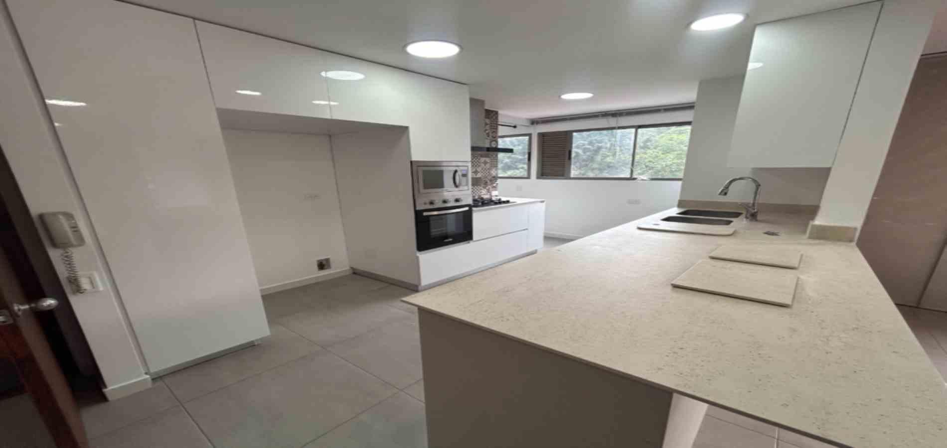 Apartamento en arriendo ubicado en Medellín, sector Patio Bonito - 2