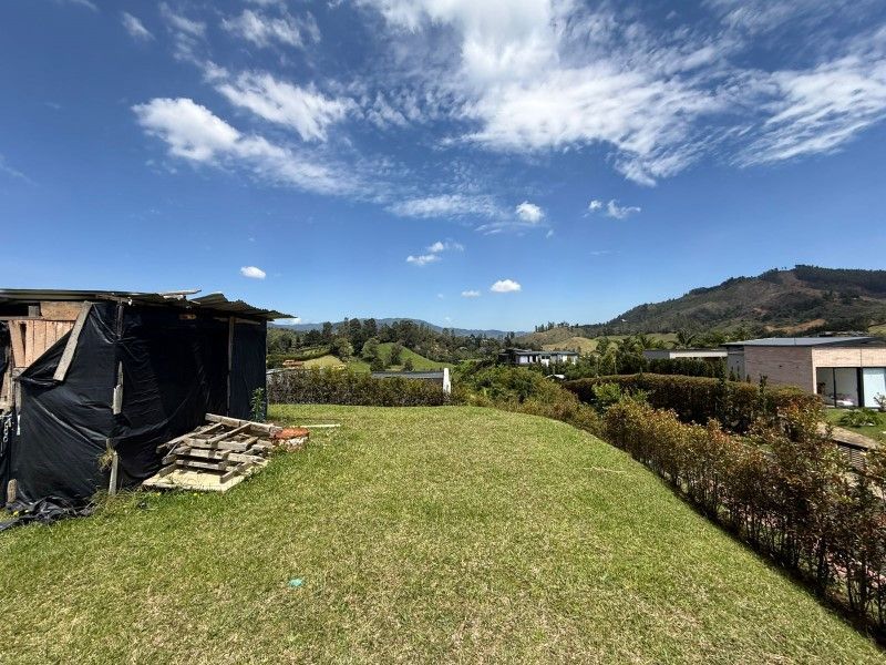 Lote en venta ubicado en El Retiro, sector El Pantanillo - 4