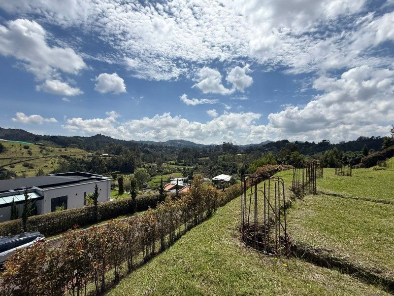 Lote en venta ubicado en El Retiro, sector El Pantanillo - 9