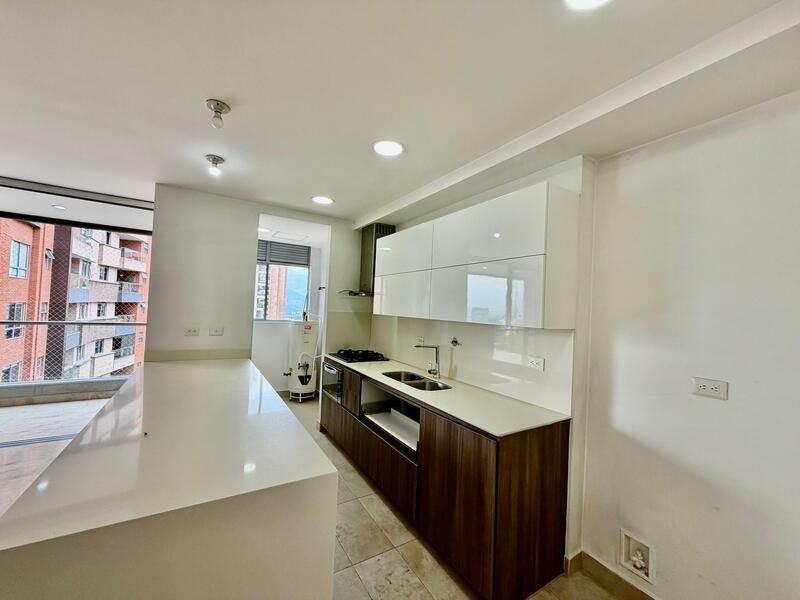 Apartamento en arriendo ubicado en Medellín, sector Lalinde - 9