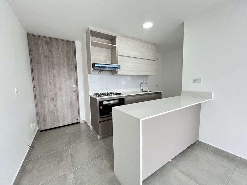 Apartamento en arriendo ubicado en Sabaneta, sector La Doctora - 2