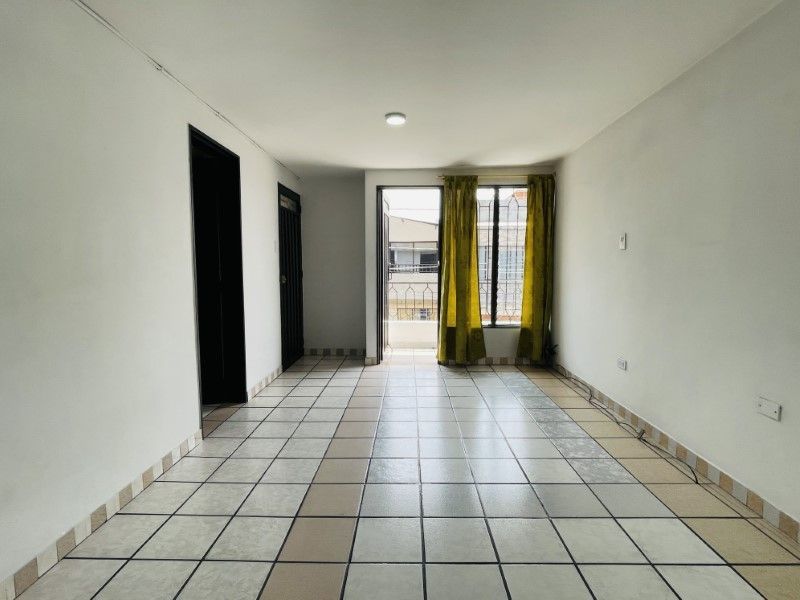 Casa en venta ubicada en Medellín, sector La Pradera - 2