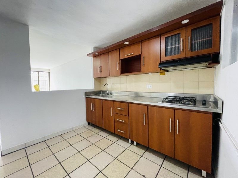 Casa en venta ubicada en Medellín, sector La Pradera - 4