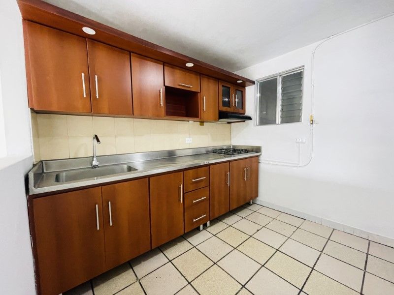 Casa en venta ubicada en Medellín, sector La Pradera - 5