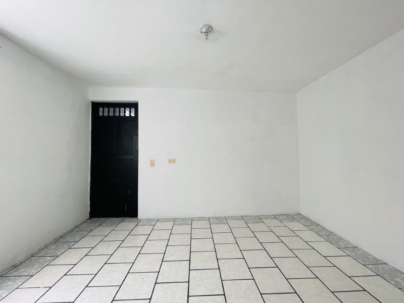 Casa en venta ubicada en Medellín, sector La Pradera - 13
