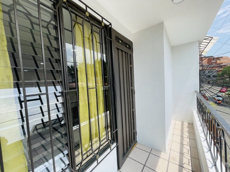 Casa en venta ubicada en Medellín, sector La Pradera - 23