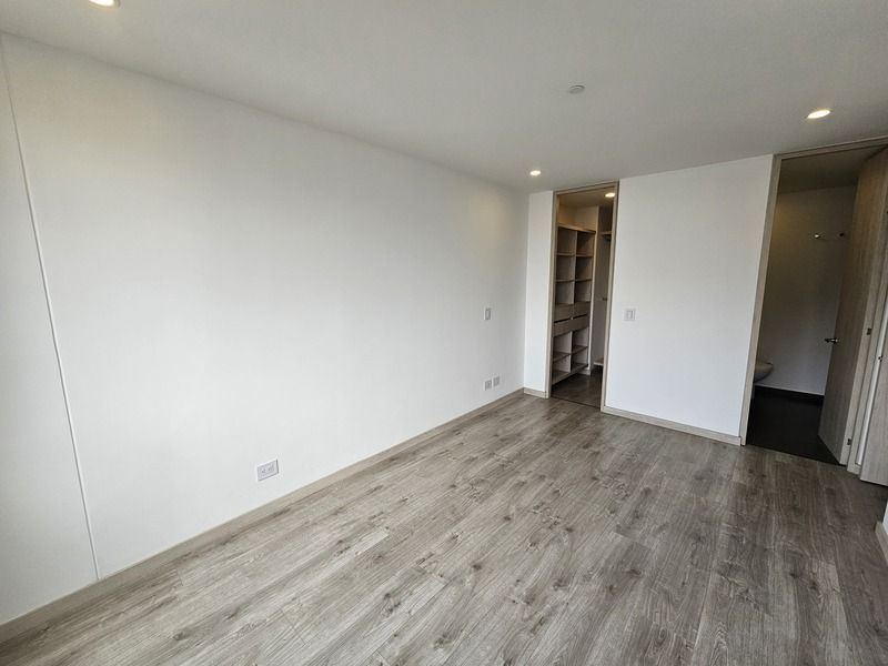 Apartamento en arriendo ubicado en Medellín, sector Altos del Poblado - 5