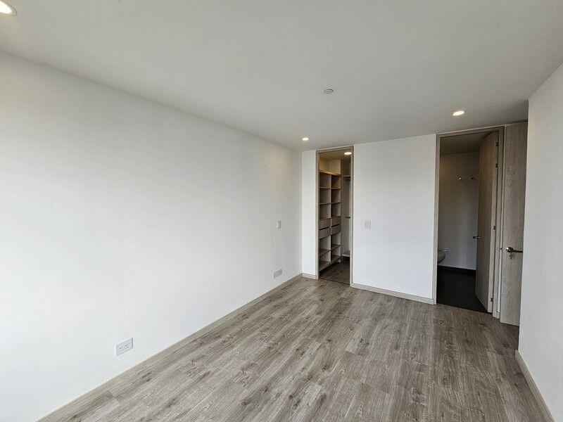Apartamento en arriendo ubicado en Medellín, sector Altos del Poblado - 4